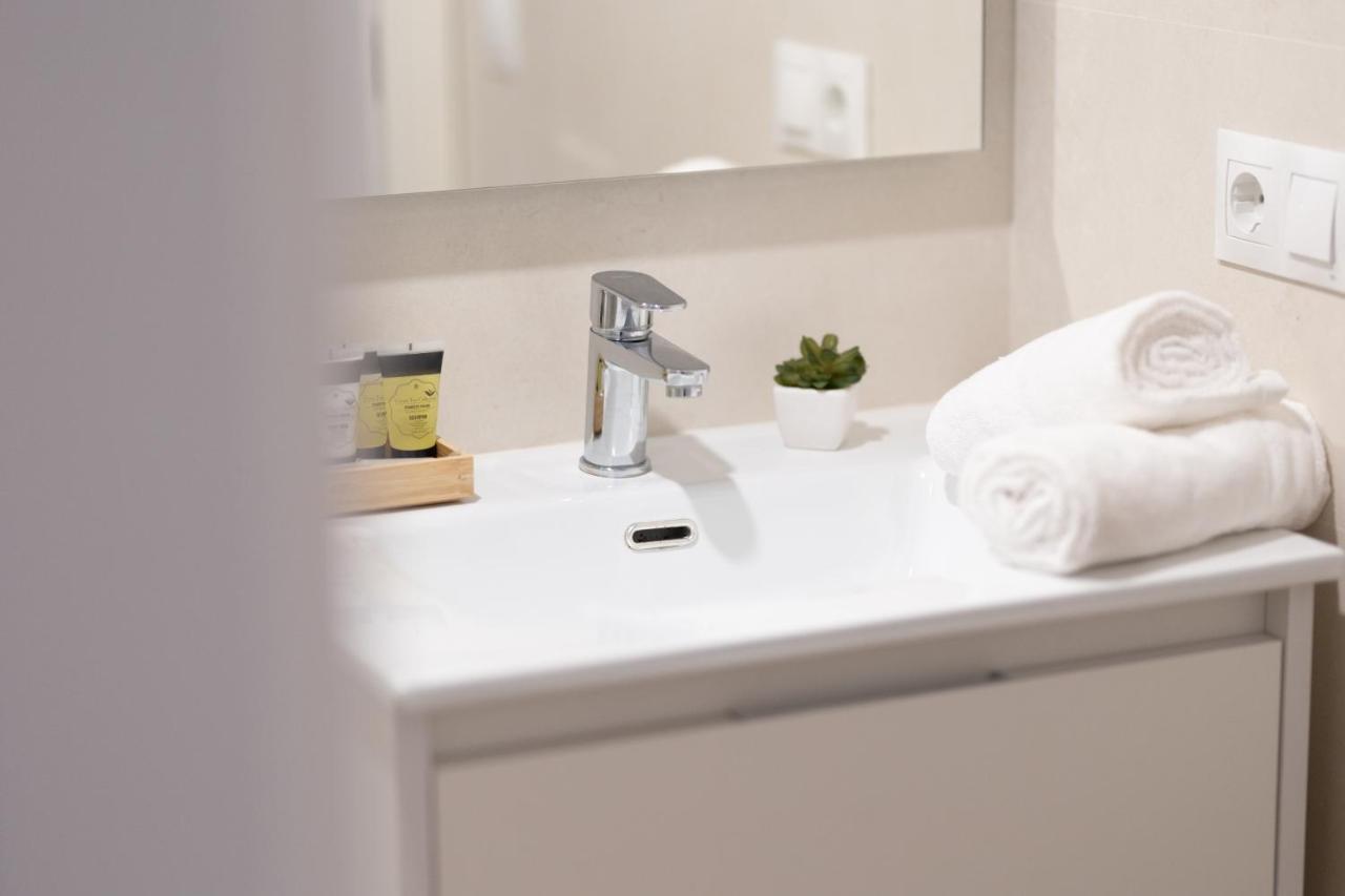 Dormforyou Alameda 12 Apartment فالنسيا المظهر الخارجي الصورة